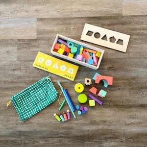 Lovevery Montessori Block Set